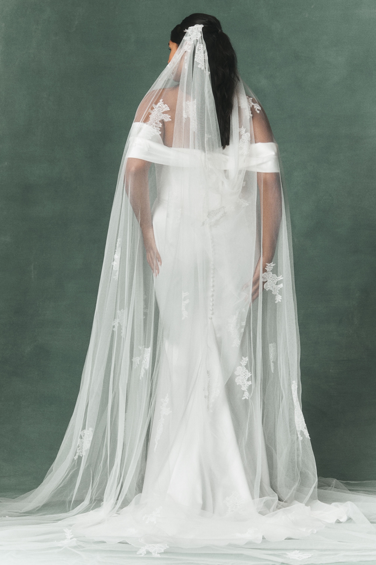Watters Fairytale Double Comb Cathedral Veil
