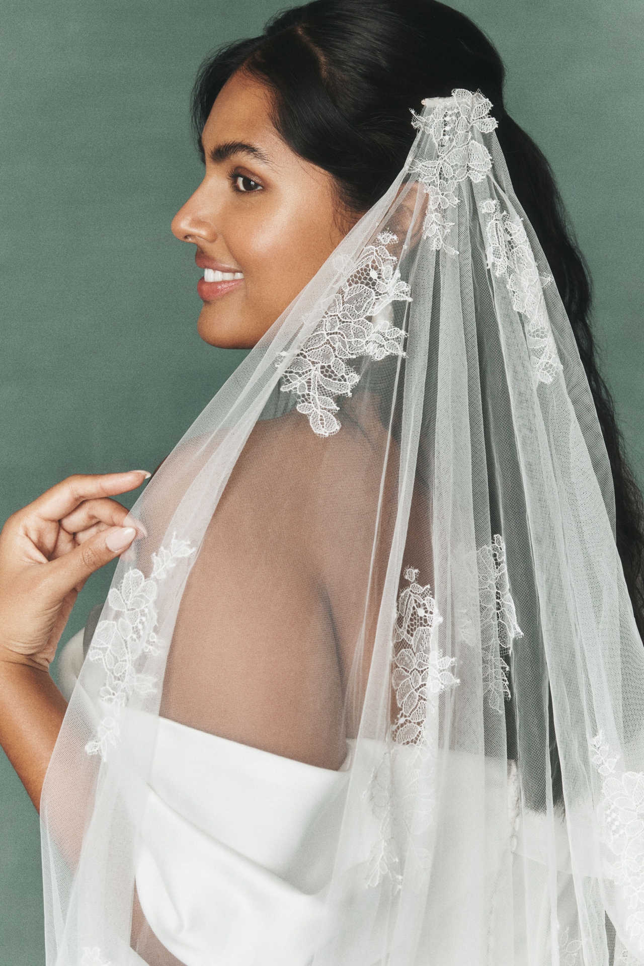 Watters Fairytale Double Comb Cathedral Veil