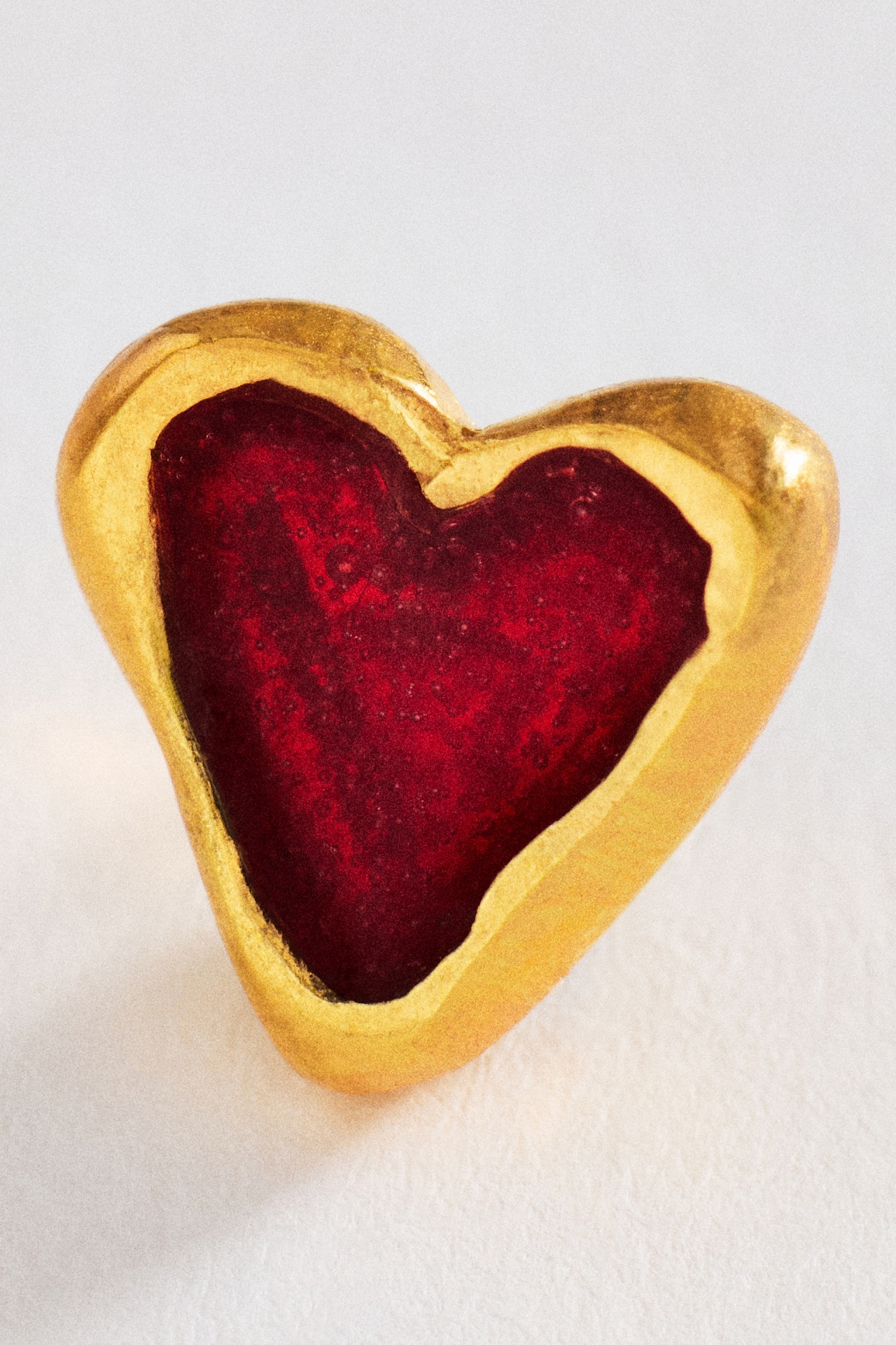 10 DECOART Red Energy Heart Post Earrings