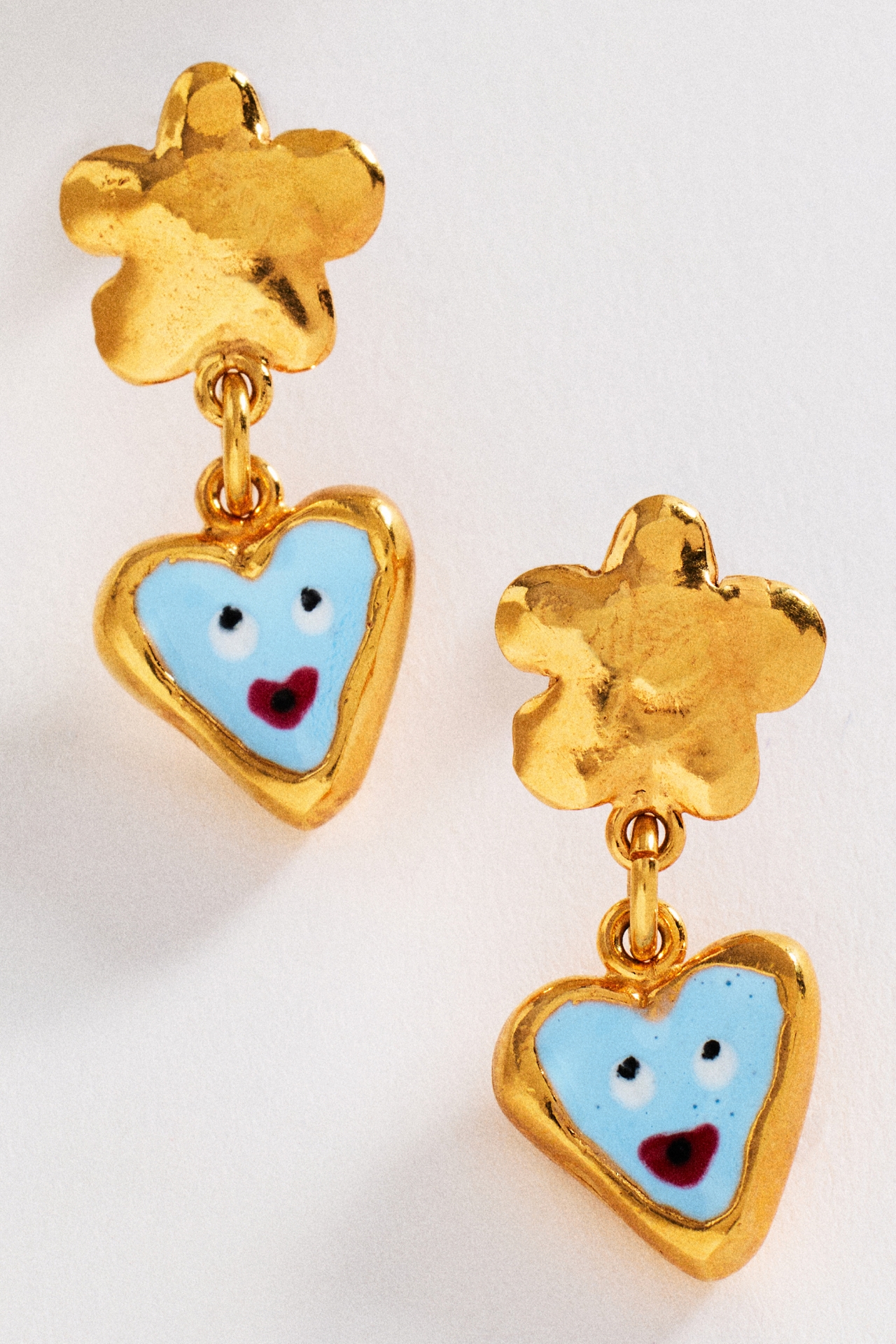 10 DECOART Happy Face Floral Drop Earrings