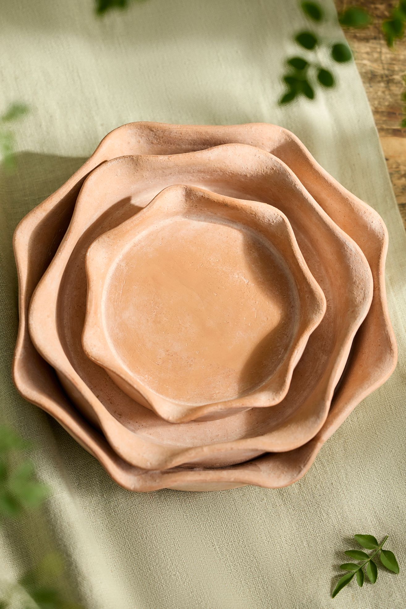 Terracotta Pie Crust Rim Saucer - Terracotta, Standard, 9"