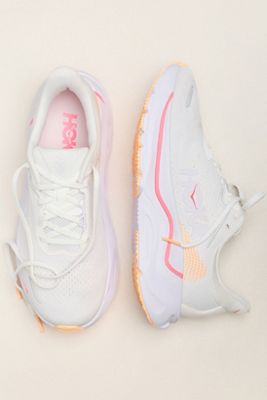 HOKA® Arahi 9 Sneakers