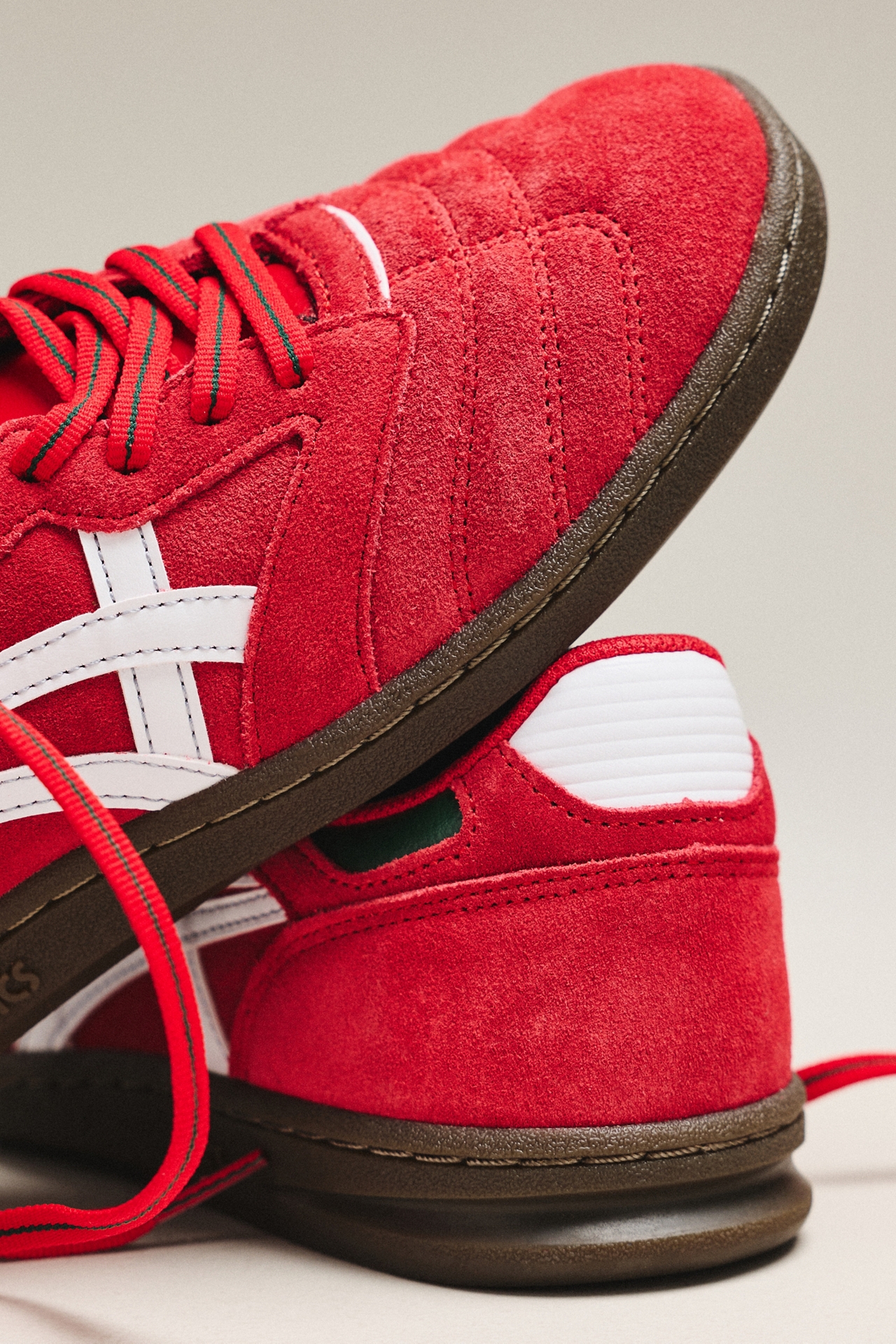 ASICS Leggerezza Sneakers