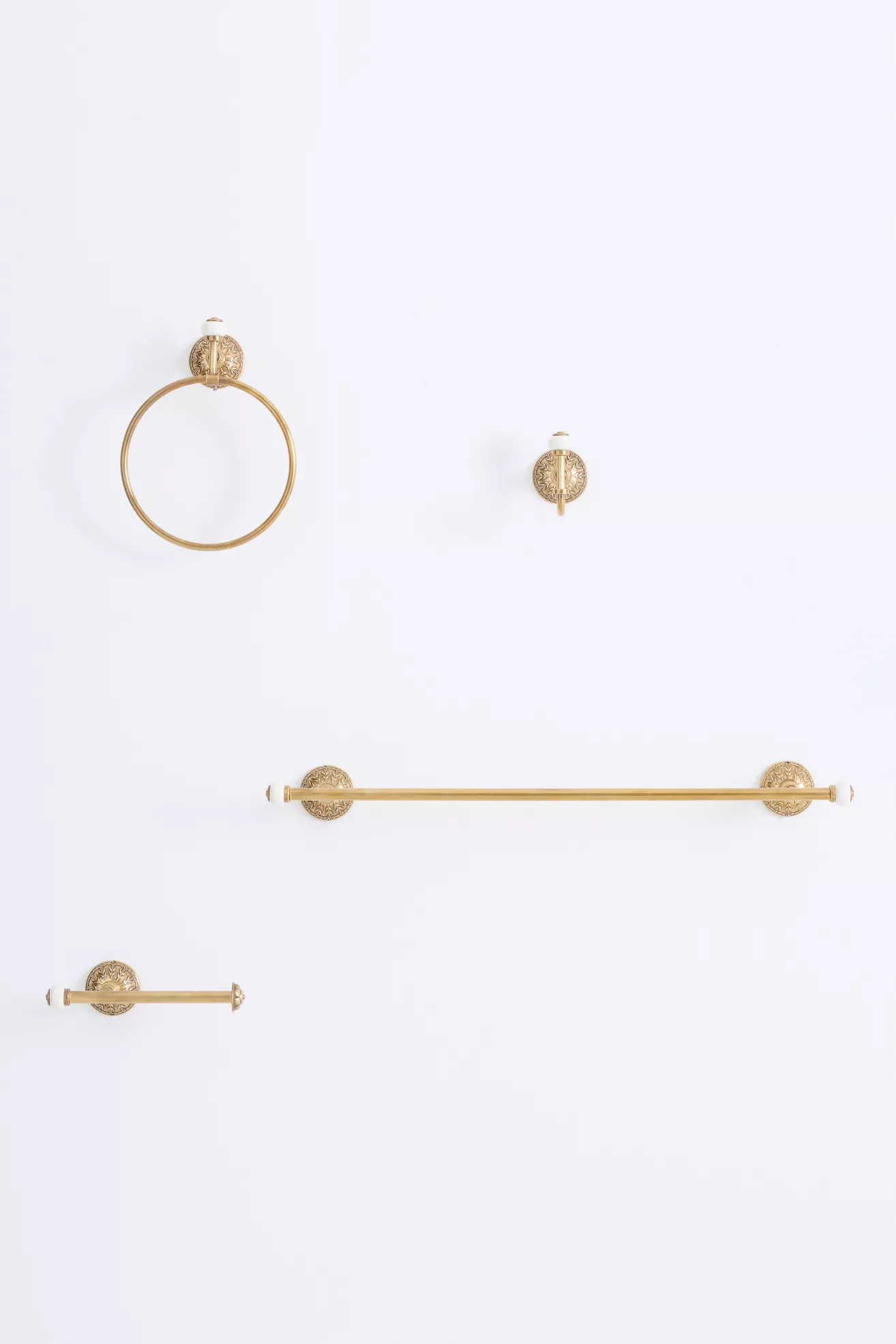 Eloise Brass Towel Bar - thumbnail 5