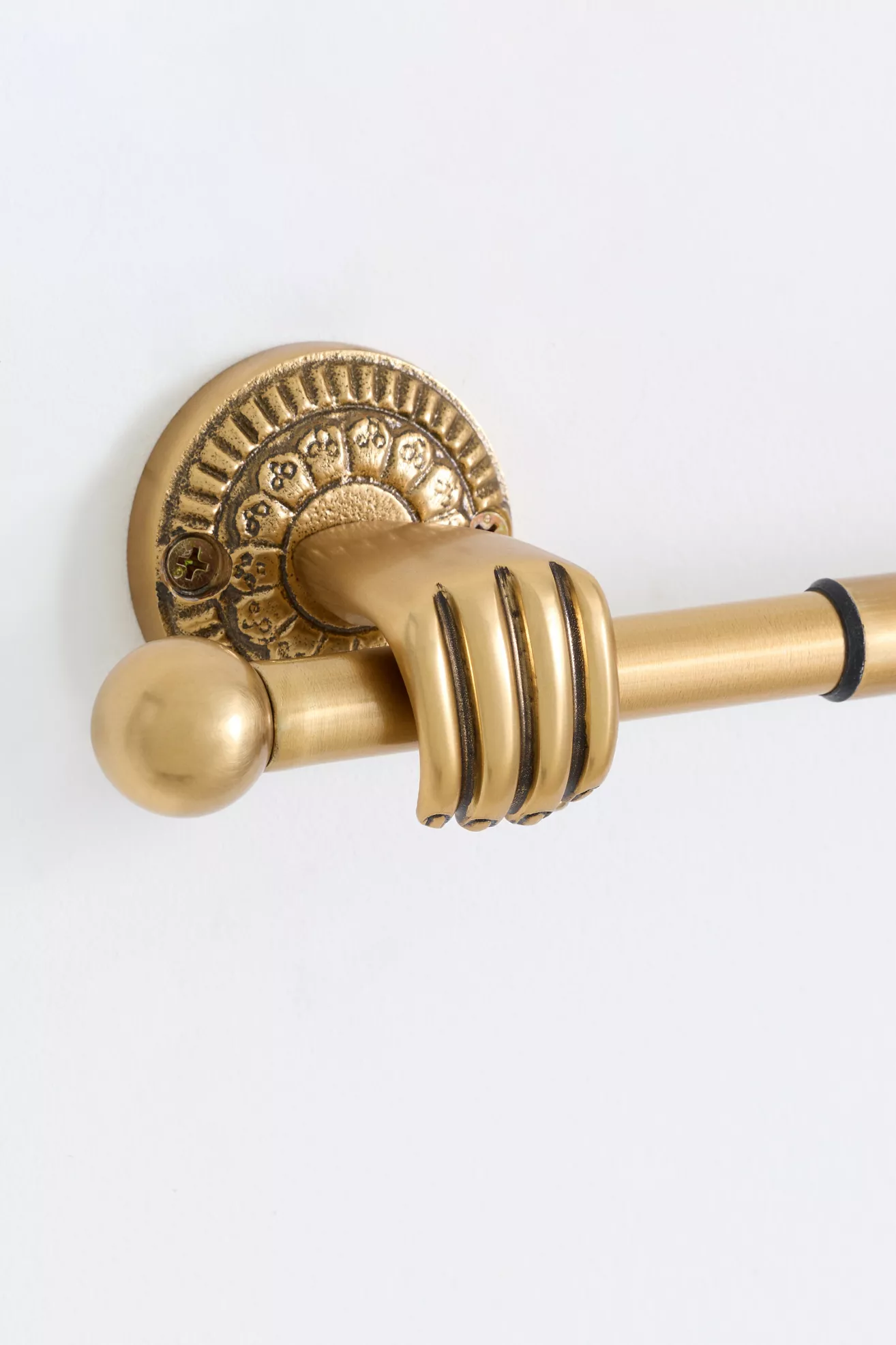 Nellie Hand Curtain Rod - thumbnail 2