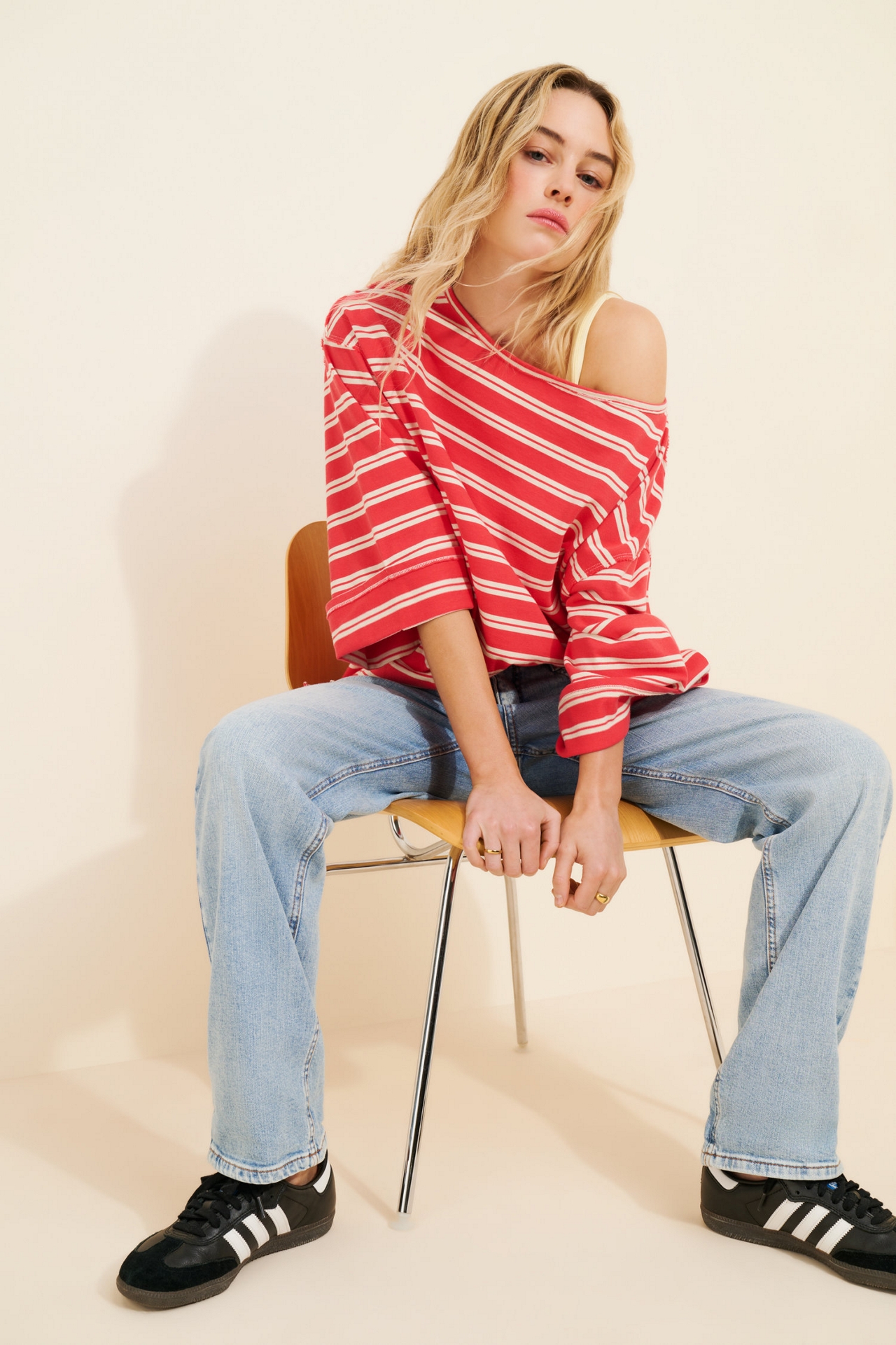 Pilcro The Curvy Baggy Boyfriend Mid-Rise Relaxed Jeans