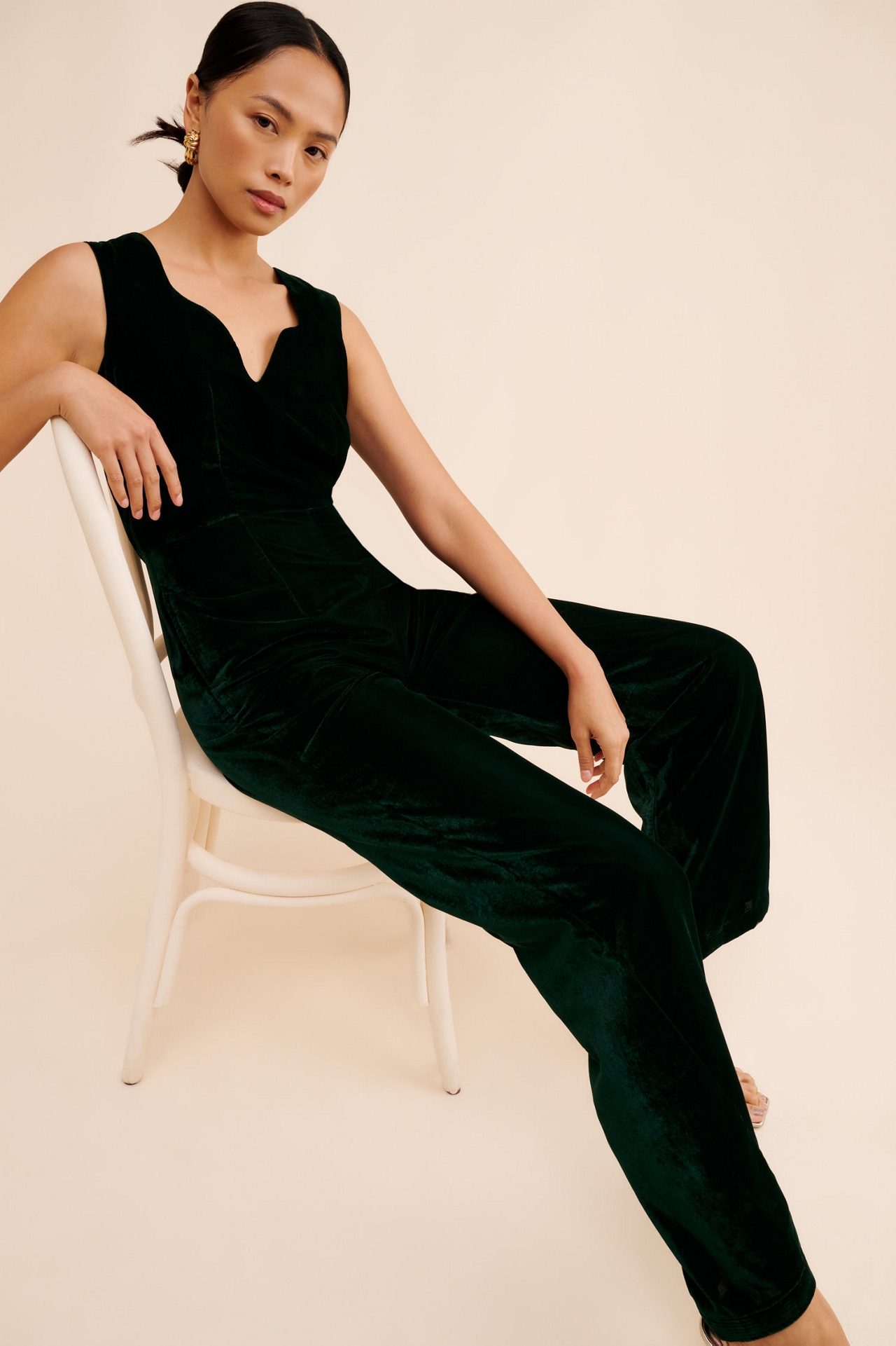 Samant Chauhan Sleeveless Sweetheart Velvet Jumpsuit