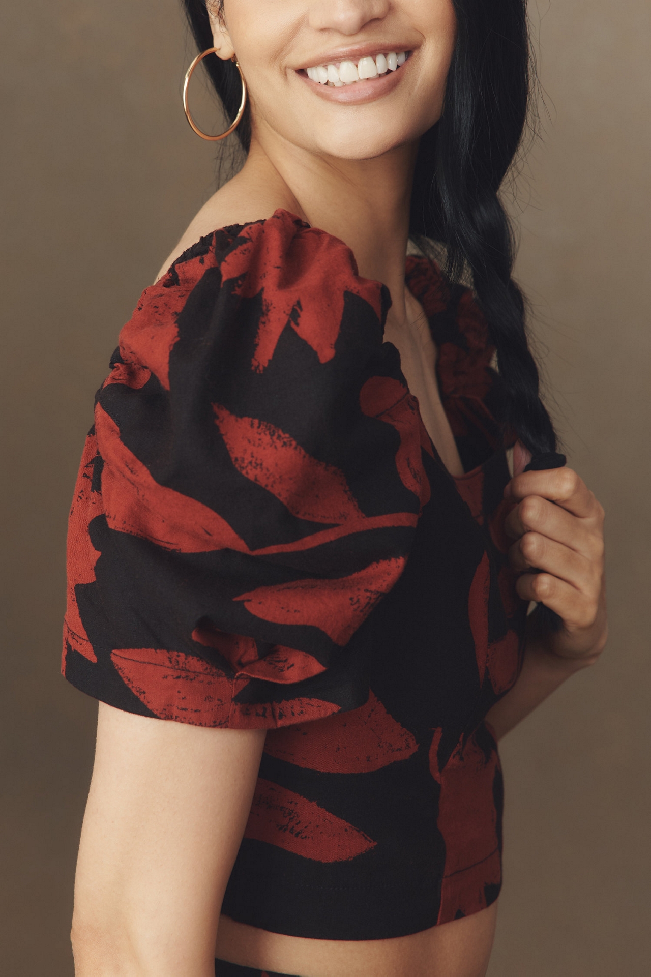 Puff-Sleeve Linen Blend Crop Top