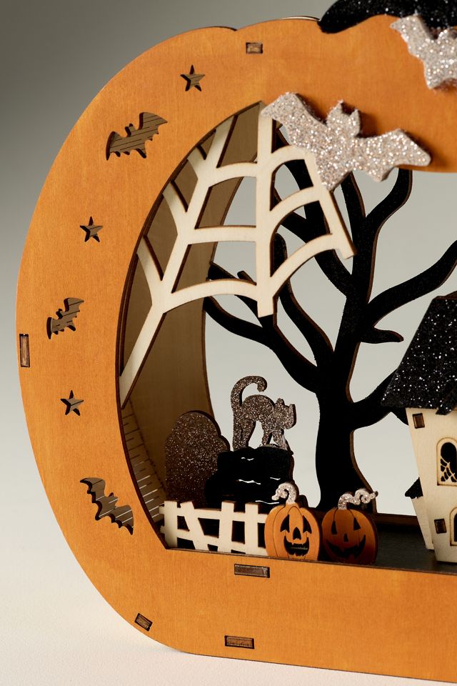 Ghostly Light-Up Mantle Decor #4