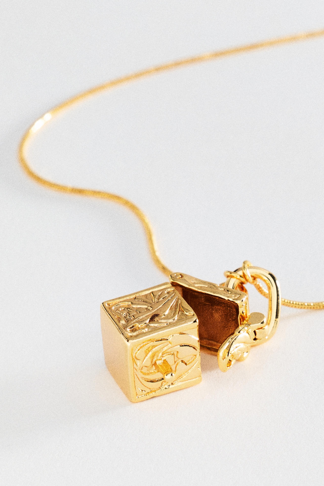 Parcel Pendant Necklace