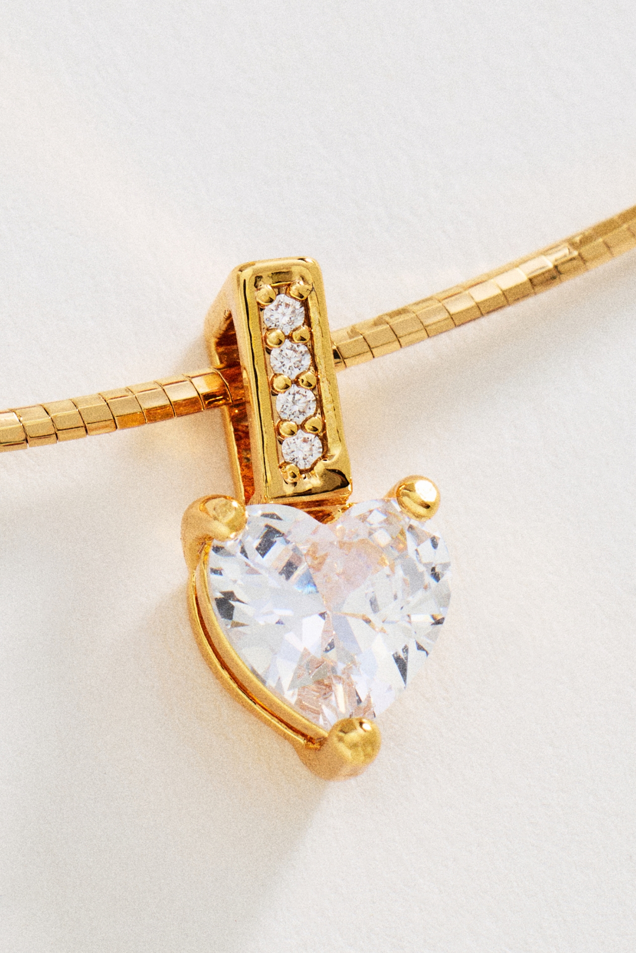 Short Crystal Pendant Necklace