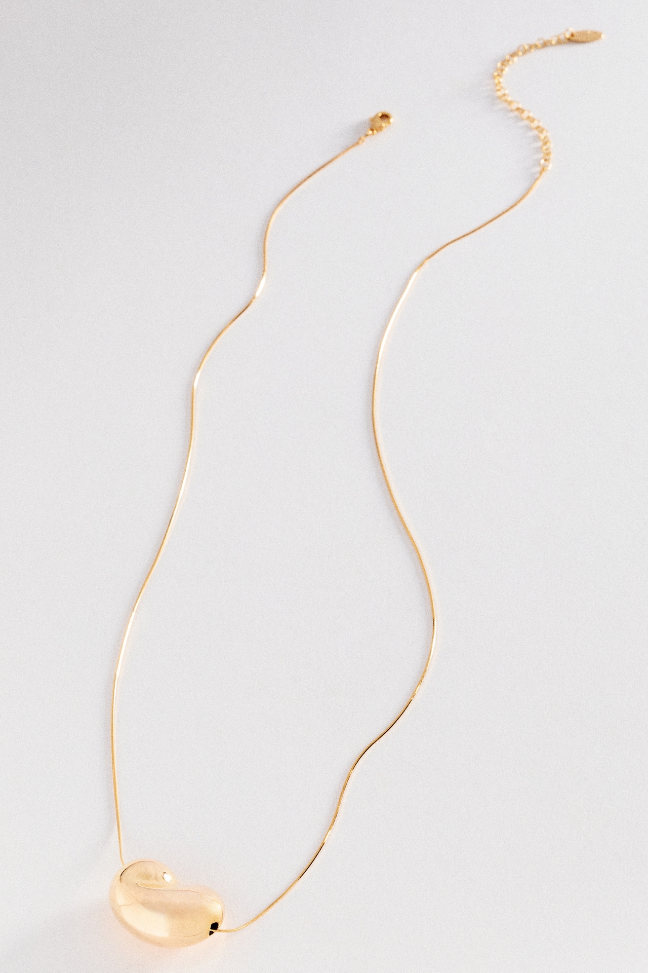Metal Bean Pendant Necklace