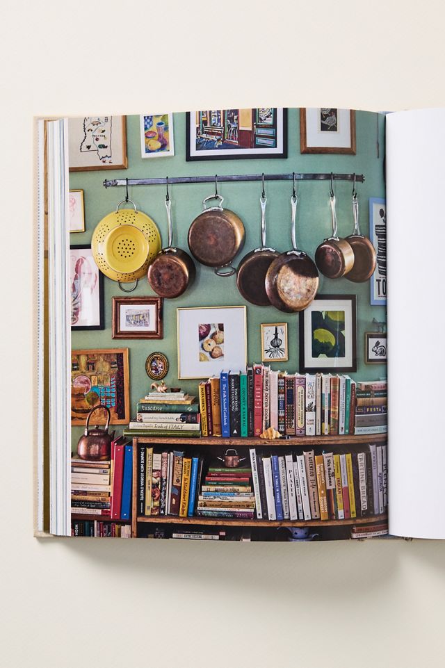 The Layered Home: An Interior Design Book #1