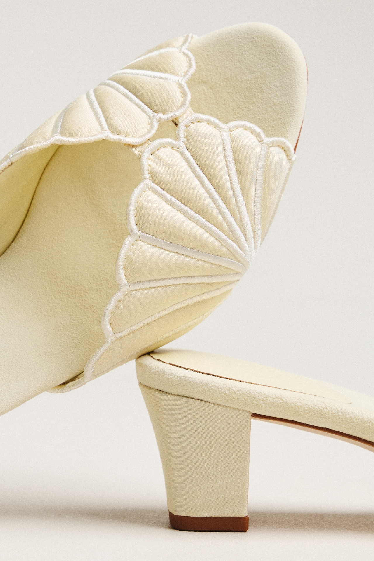 Reformation Waldena Kitten Heel Mules