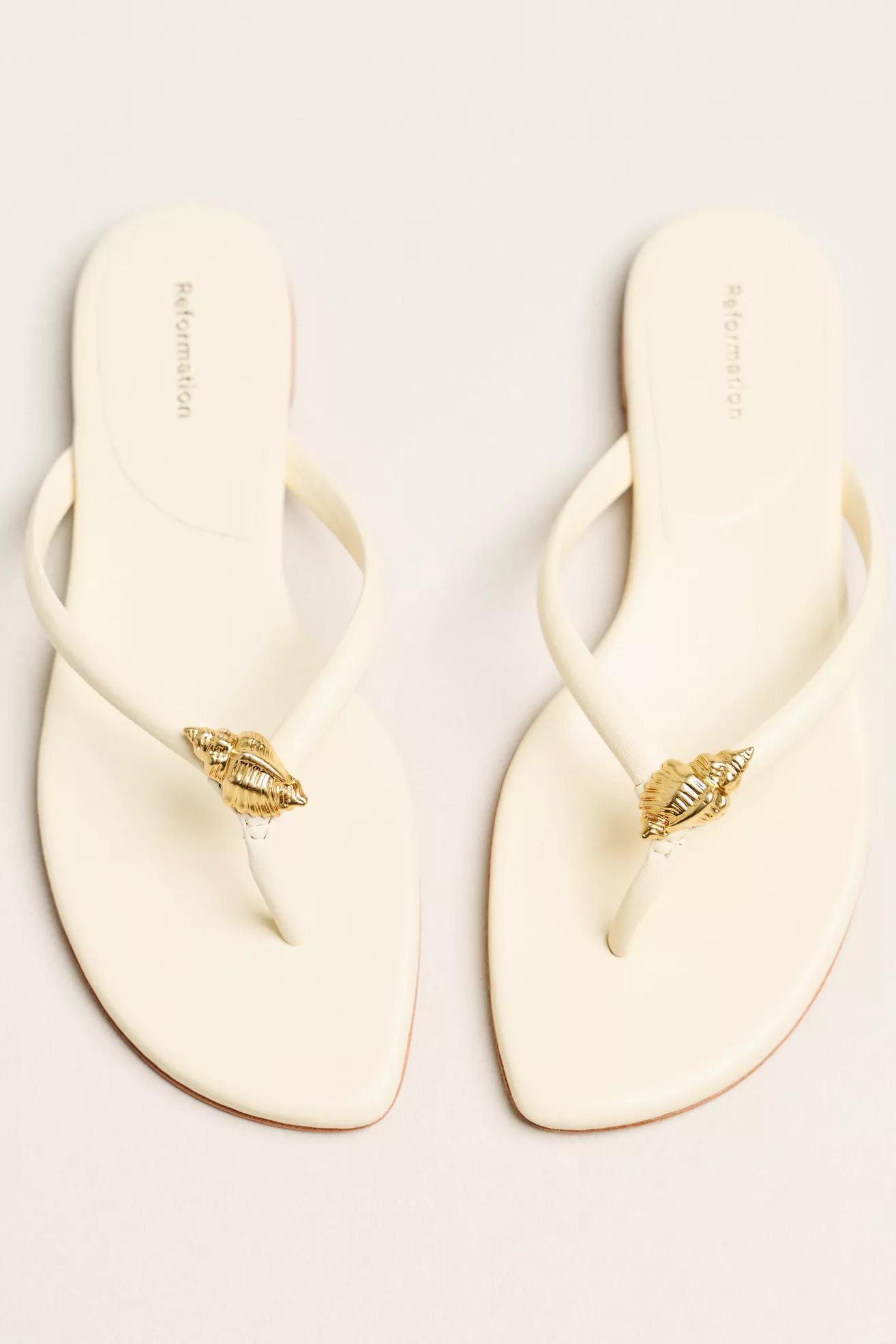 Reformation Onyx Flip-Flop Sandals