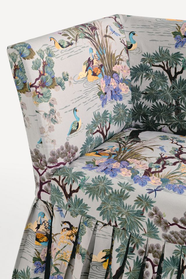Layla Banquette Corner Chair Printed Ruffle Slipcover #4