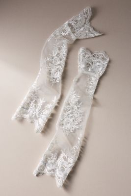 Hutch Fingerless Lace Gloves