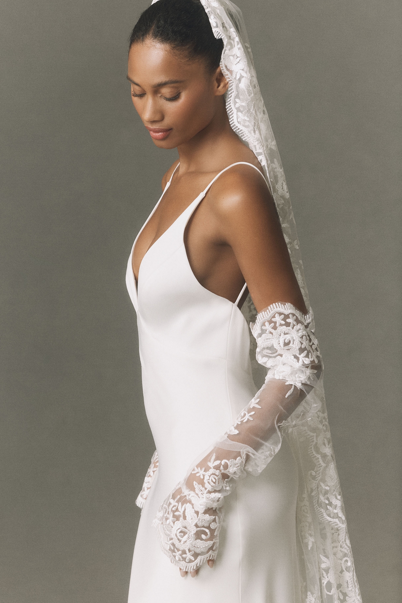 Hutch Fingerless Lace Gloves
