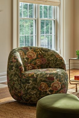 Cosette Gwendolyn Tapestry Swivel Chair