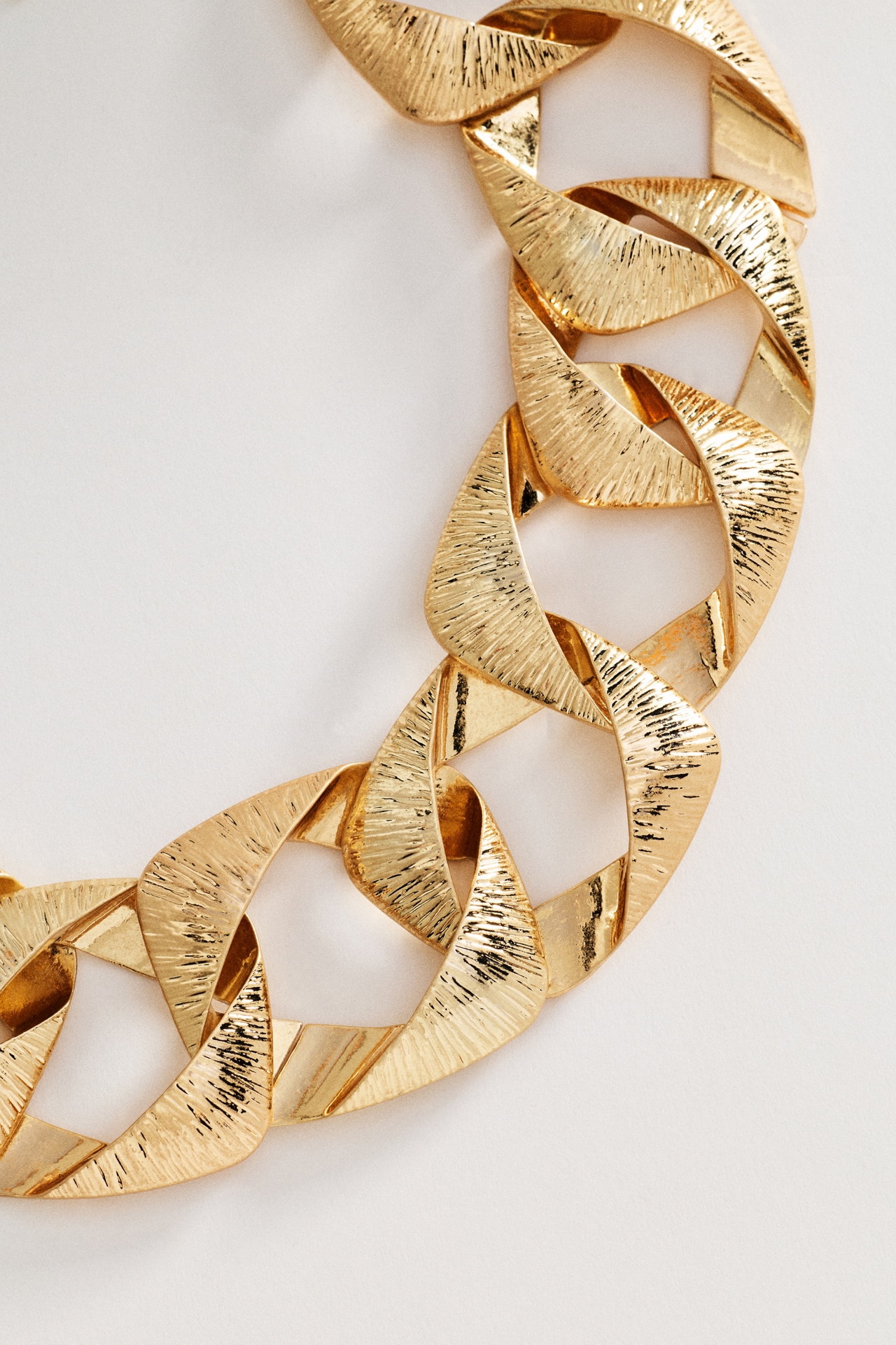 By Anthropologie Chunky Chain Necklace