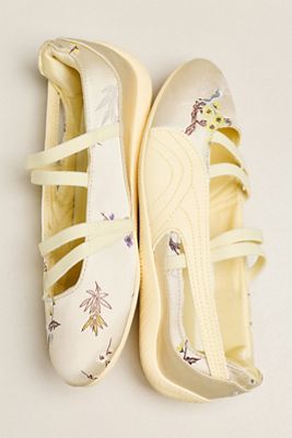 PUMA Speedcat Ballet Sneakers