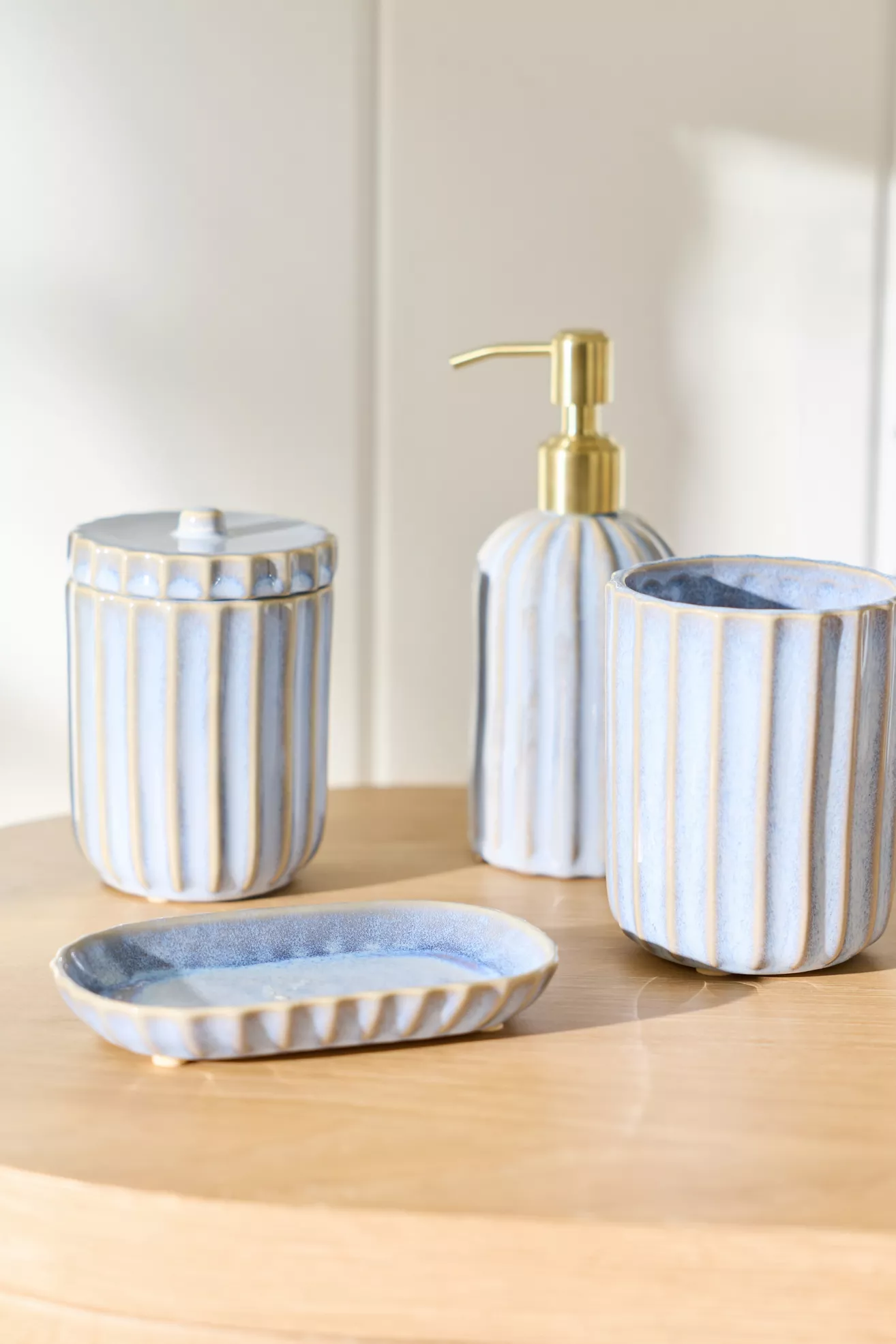 Reactive Ribbed Ceramic Soap Pump - thumbnail 2