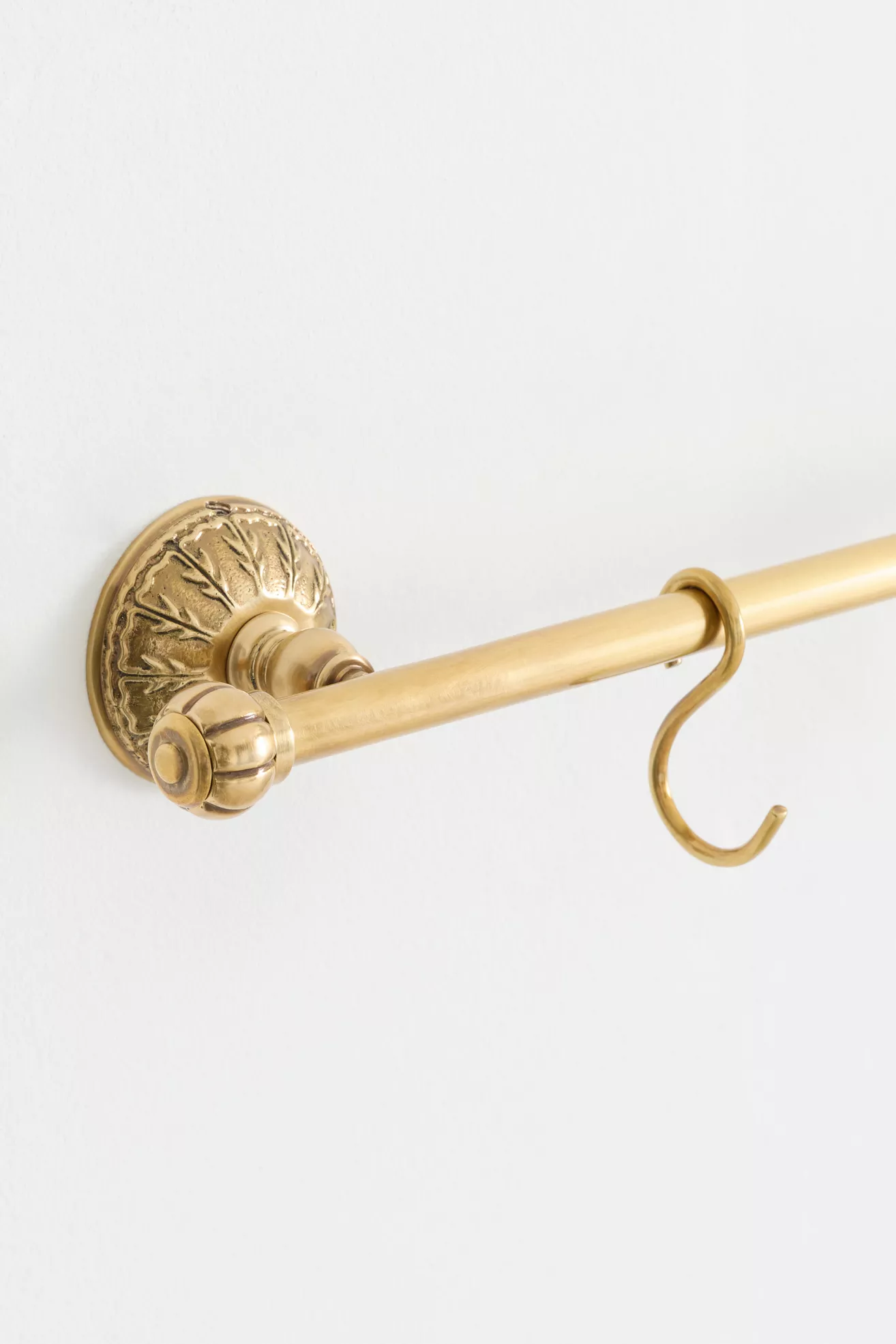 Eloise Brass Kitchen Rail - thumbnail 4