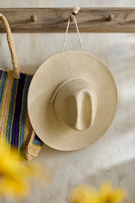 Packable Straw Surfer Hat