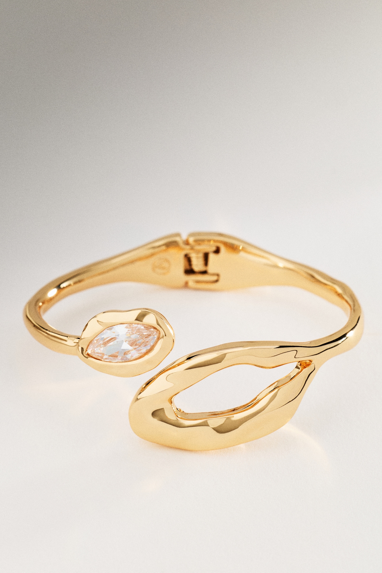 Ettika Molten Marquise Cuff