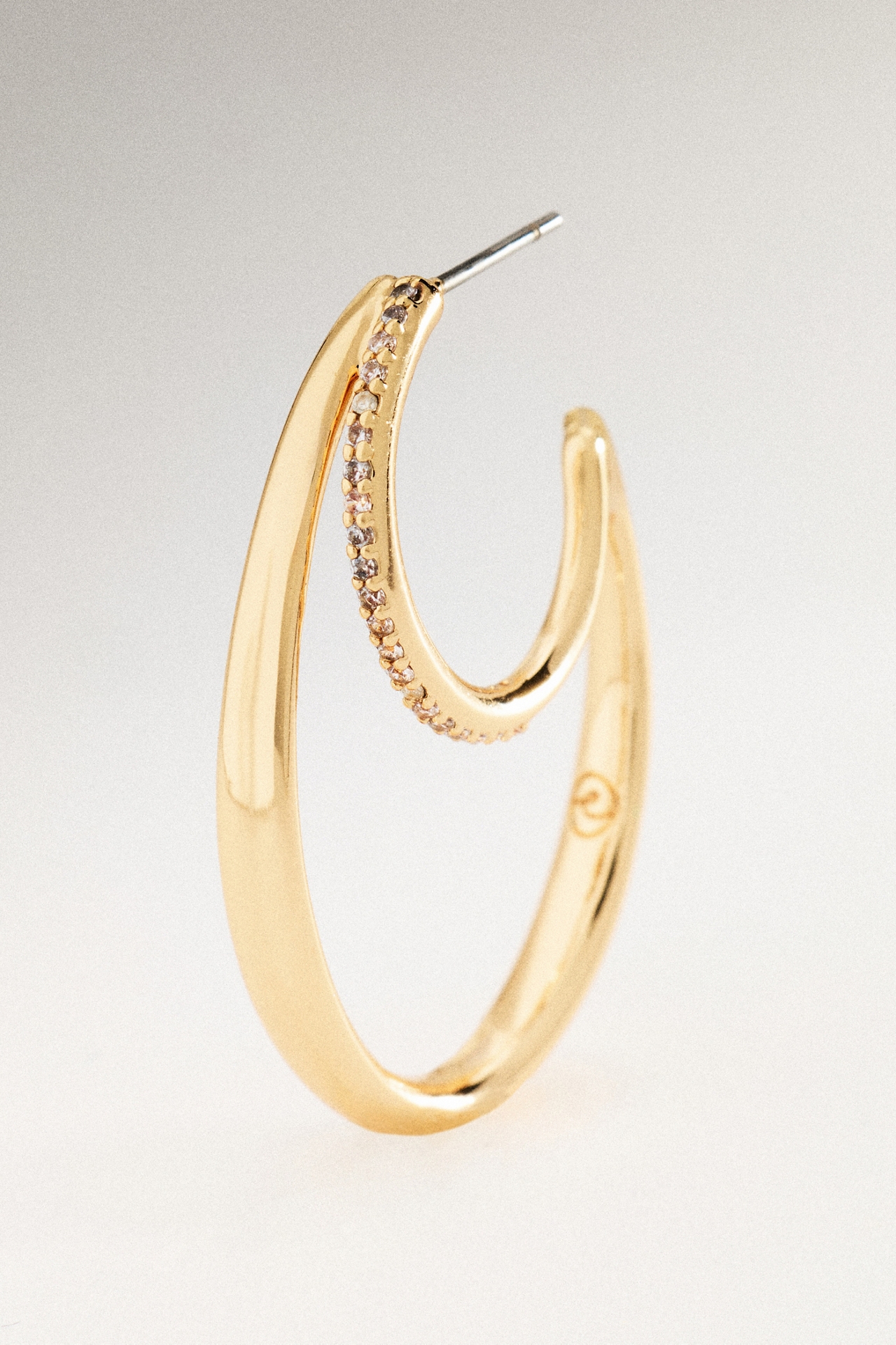 Ettika Golden Rings Hoop Earrings