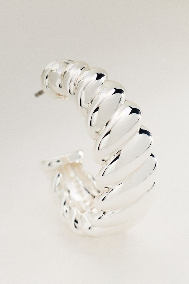 Ettika Modern Ribbed Hoop Earrings #1