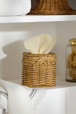 Rattan Scallop Edge Tissue Box
