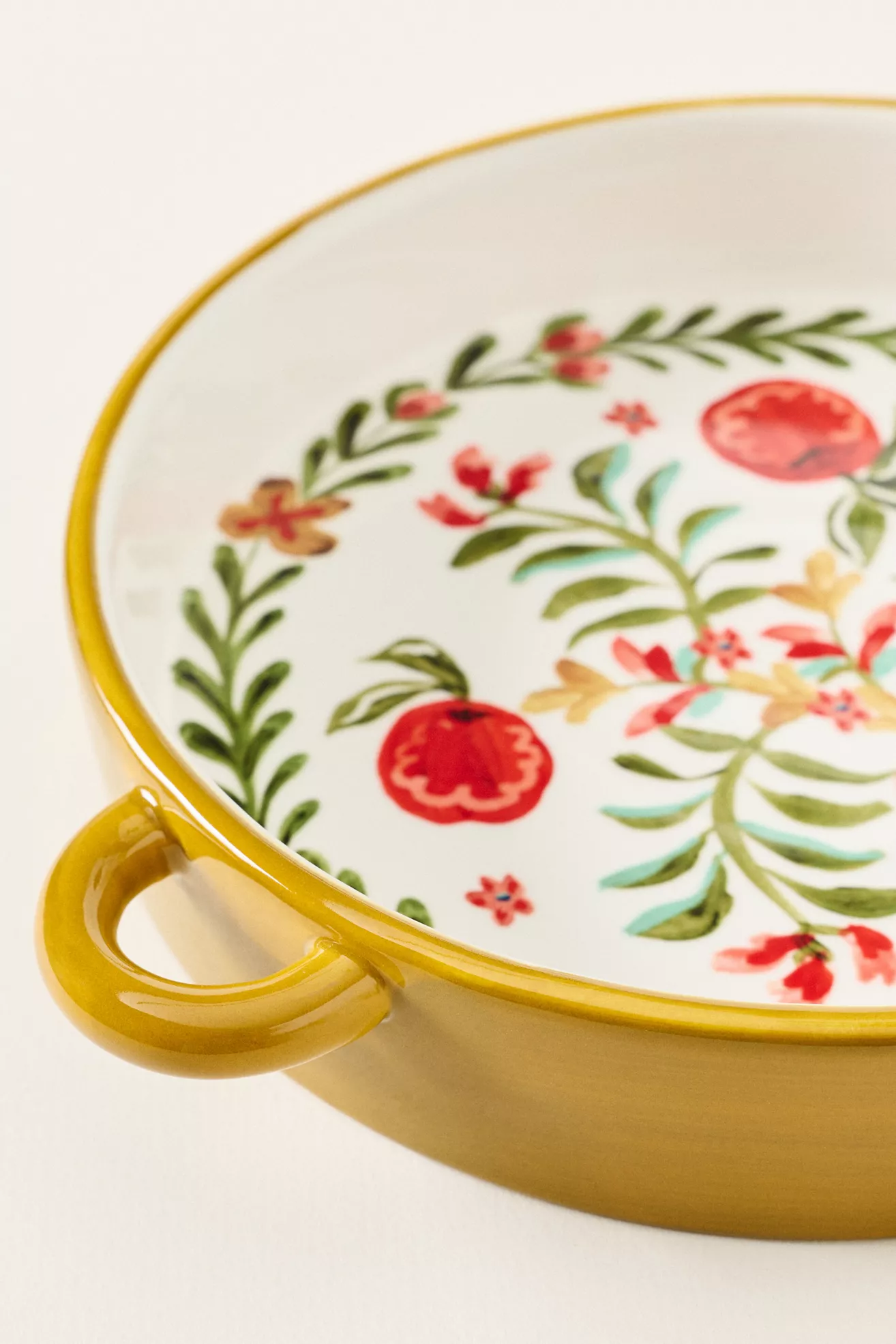 Molly Yeh Stoneware Pie Dish - thumbnail 3