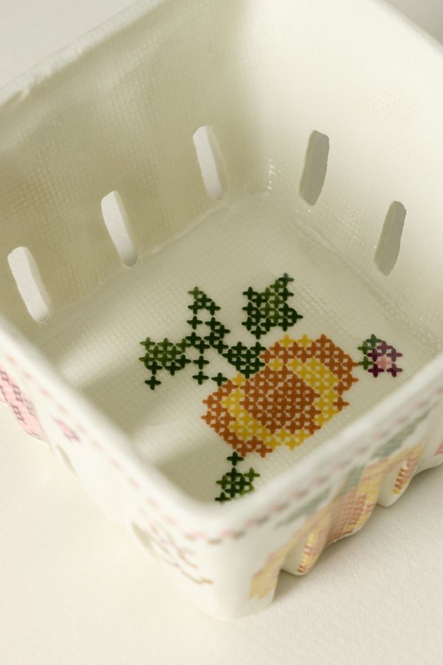 Harmonie Stoneware Berry Basket #3