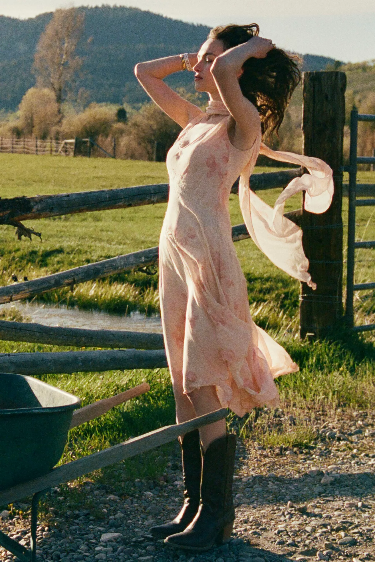 De la Vali Aurora Midi Dress