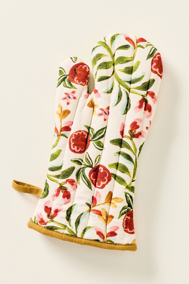 Molly Yeh Oven Mitt #2