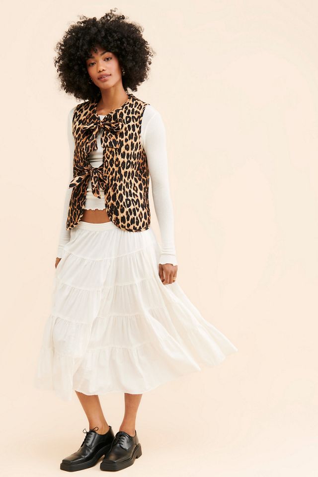 トップス DAMSON MADDER LEODARD TIE FRONT GILET Damson Madder Tie Front Tilly Gilet in Leopard | REVOLVE