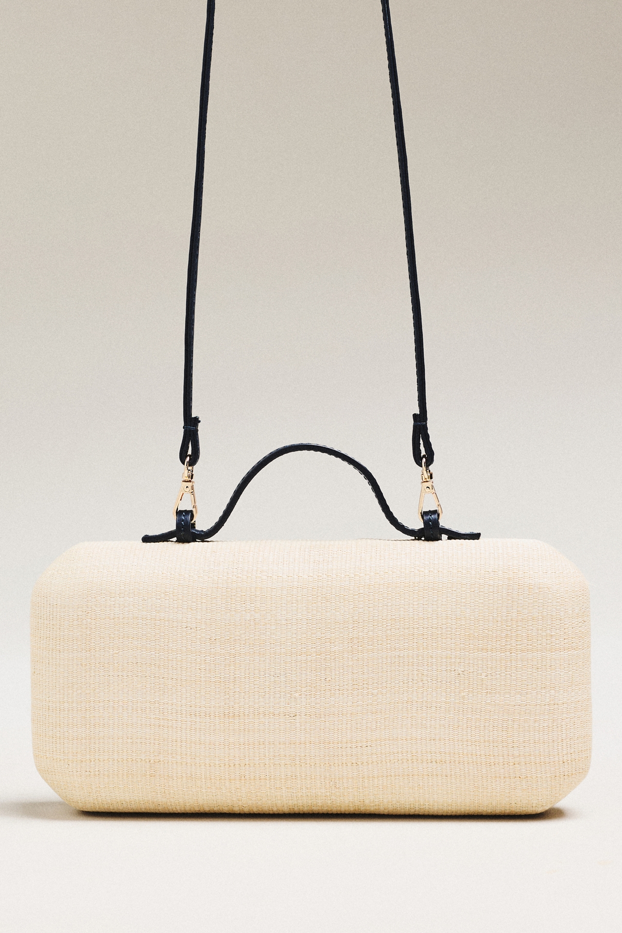 POOLSIDE Sail Crossbody Clutch