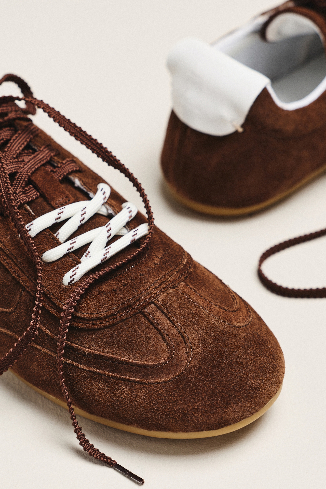 ALOHAS TB.24 Sneakers