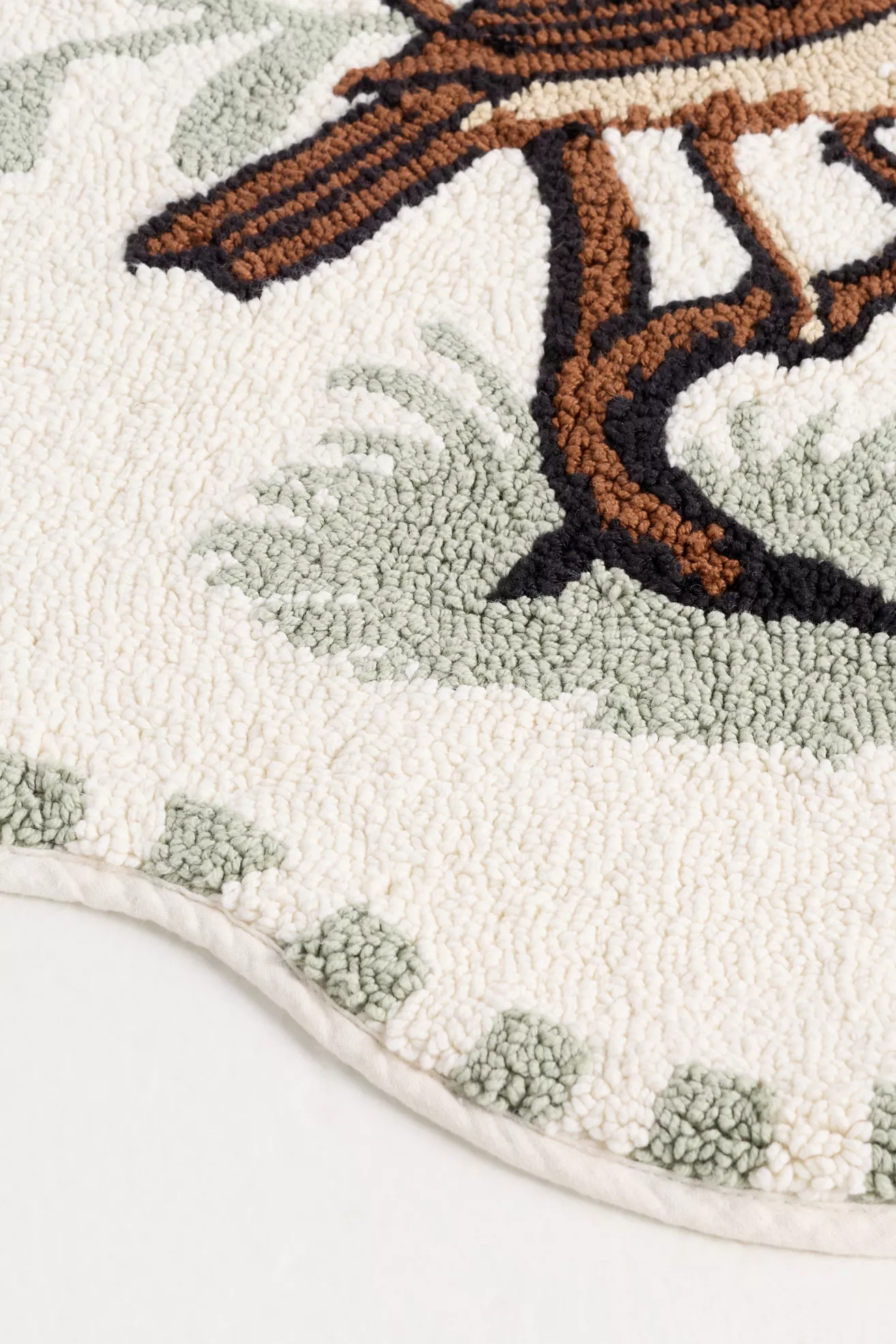 Cotton Bird Shaped Bath Mat - thumbnail 2