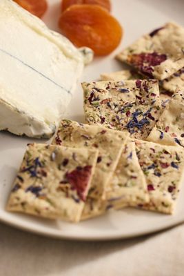 Flouwer Co. Aperitif Artisanal Crackers