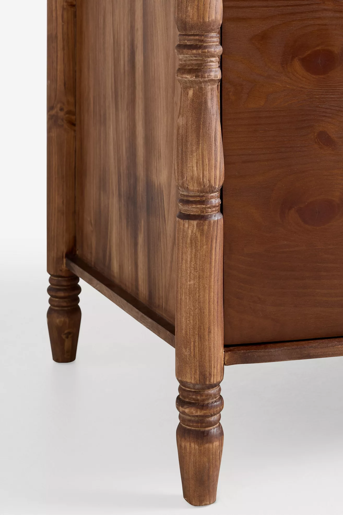 Spindle Single-Wide Bathroom Vanity - thumbnail 9