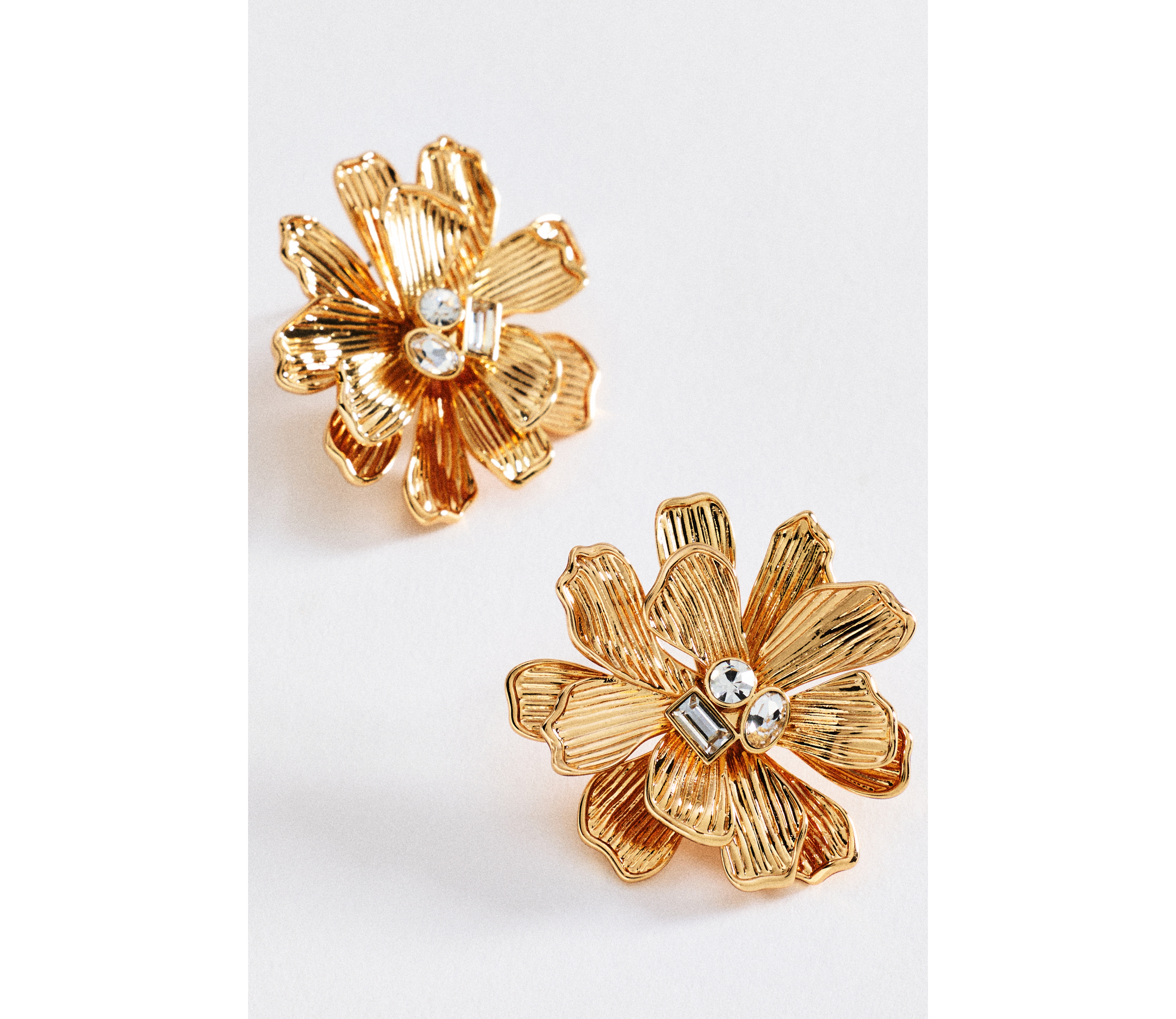 BaubleBar Zahra Gold Flower Earrings