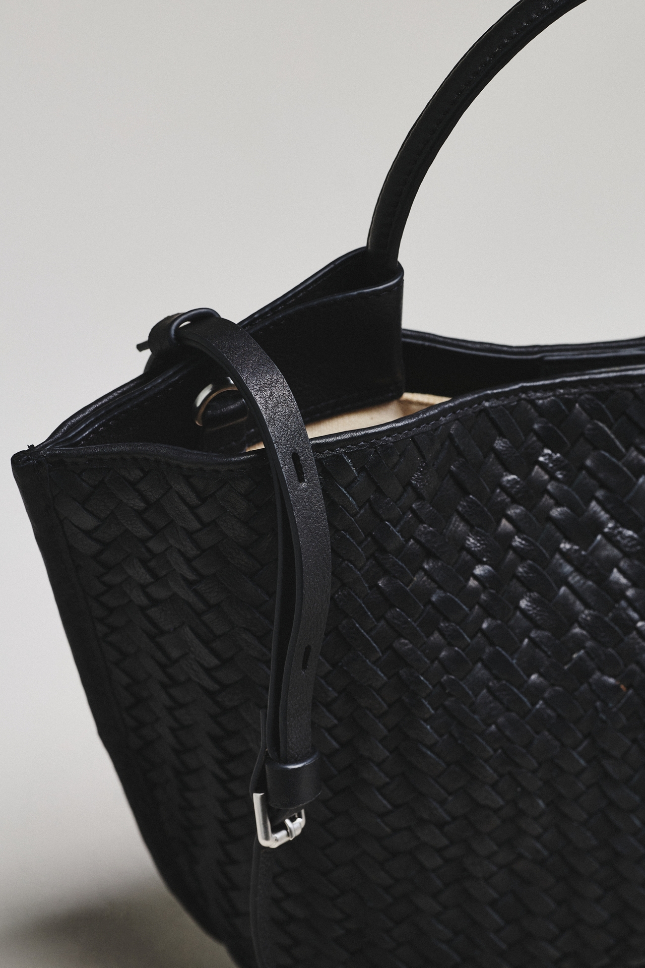 Ecotorie Austin Large Woven Leather Top Handle Bag