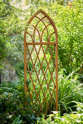 Rust Patina Gothic Arch Trellis