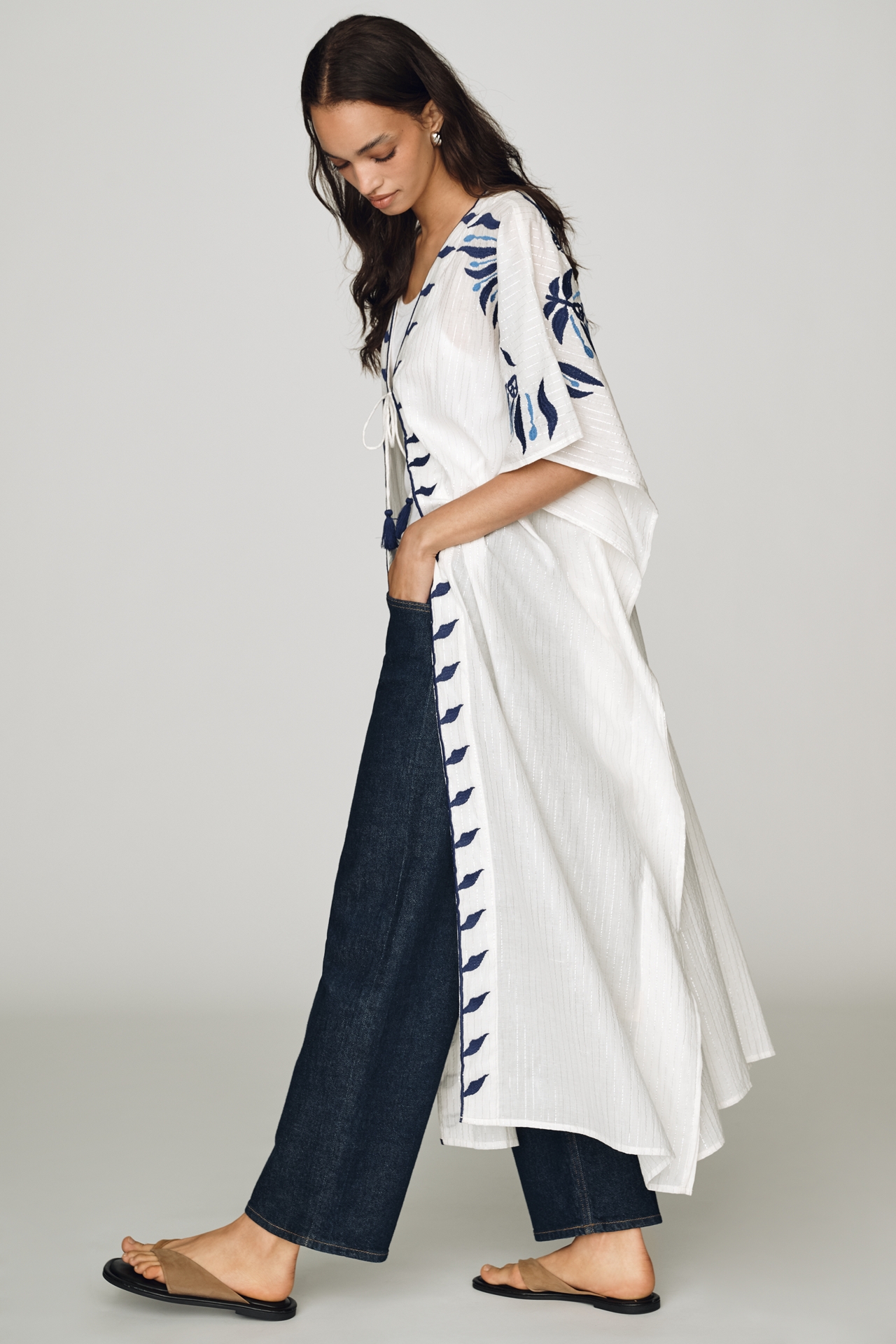 Omika Blanca Kaftan