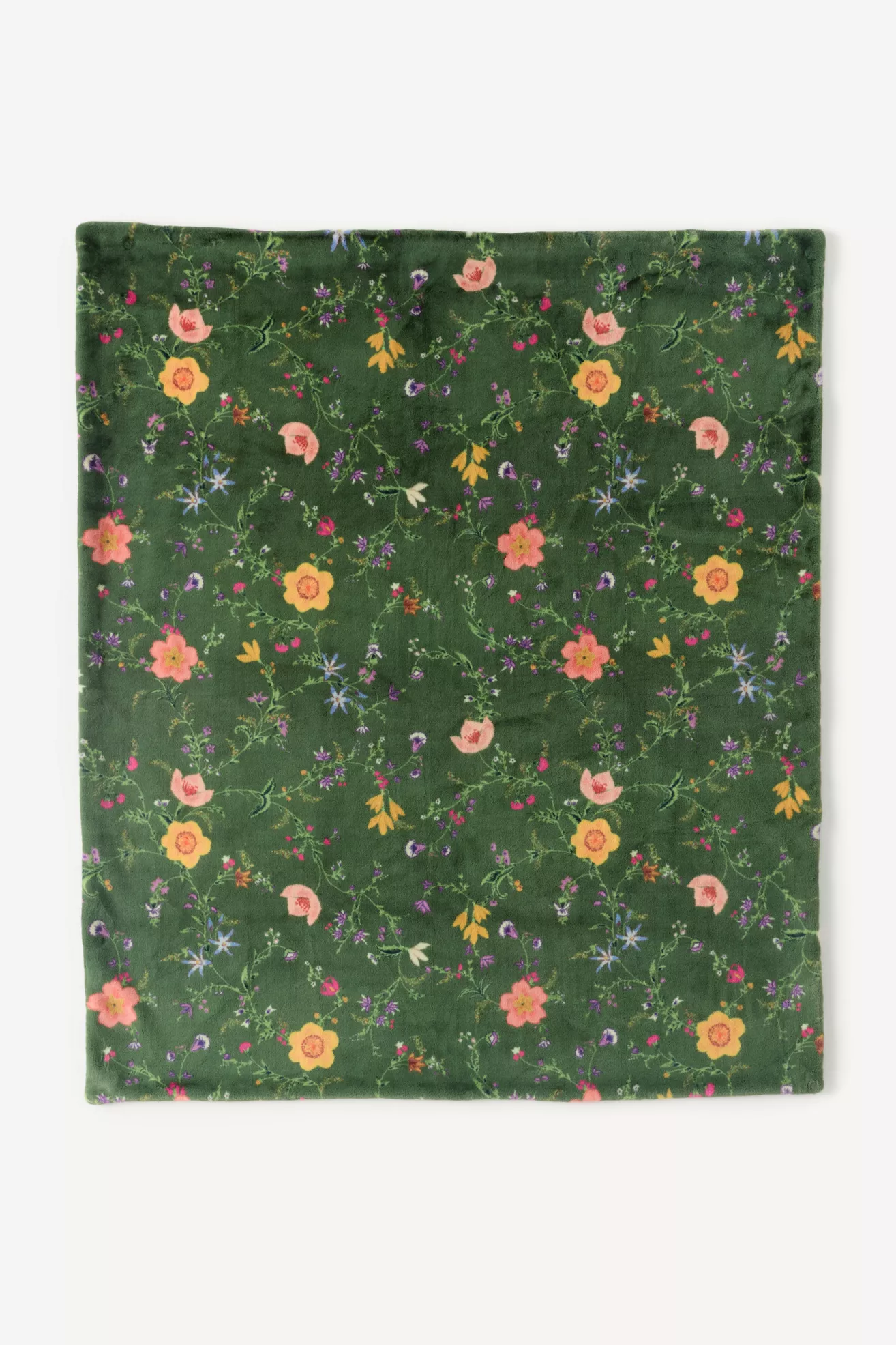 Printed Faux Fur Pattern Throw - thumbnail 7