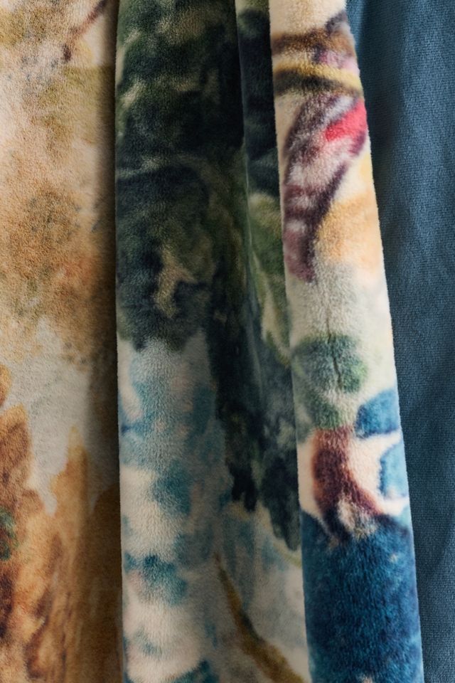 Printed Faux-Fur Pattern Throw Blanket #1