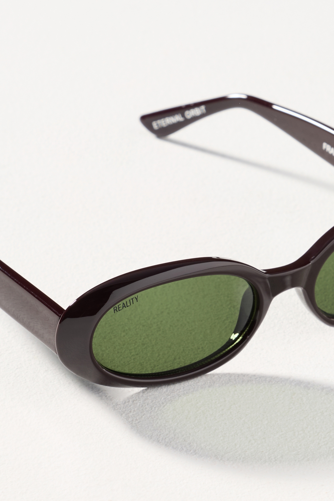 Reality Eyewear Oval Slim Sunglasses