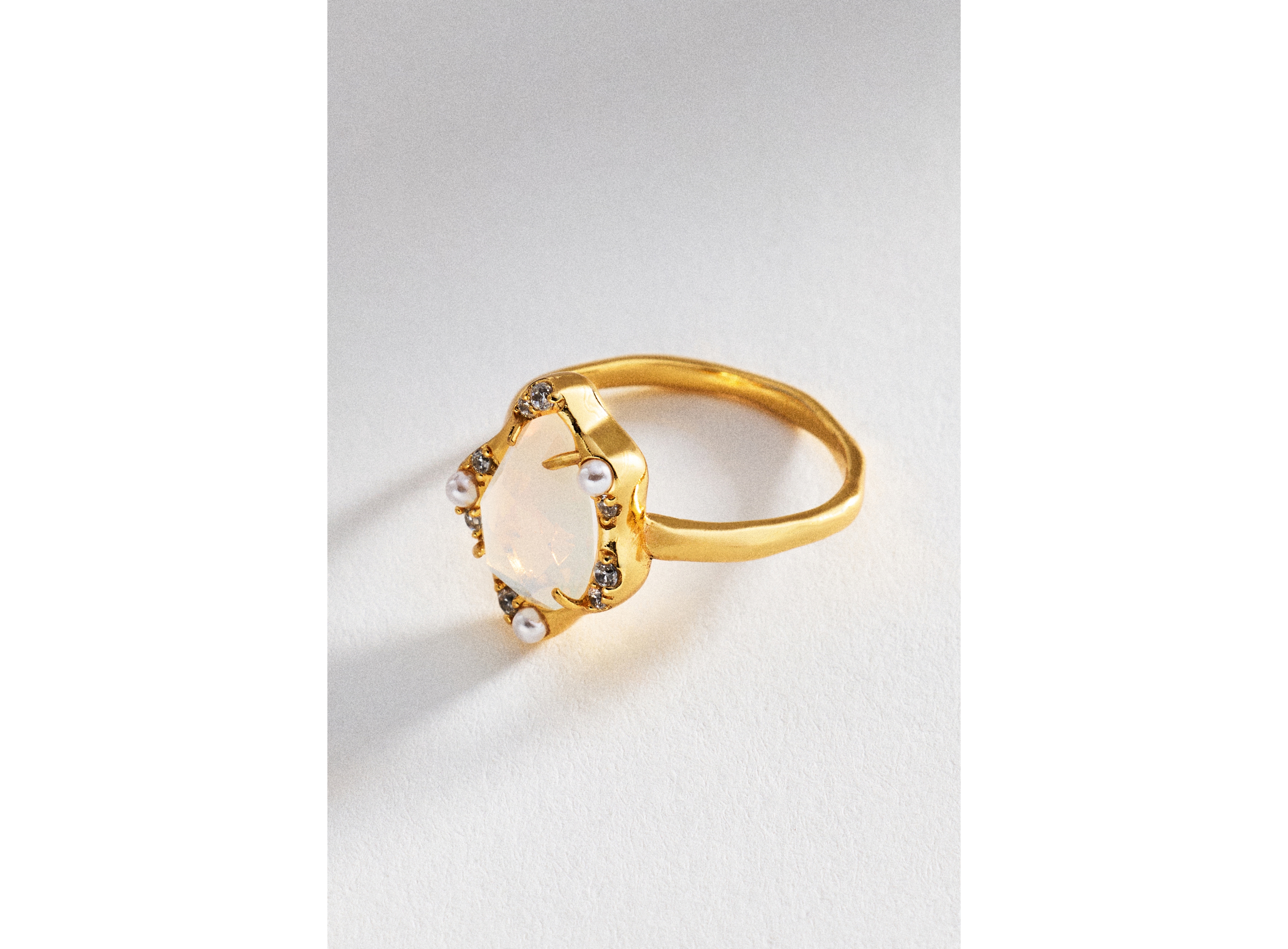 Bezel Freeform Gem Ring